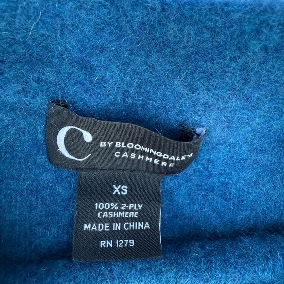 Bloomingdale's Teal Turtleneck Sweater ,CASHMERE. - Picture 2 of 6